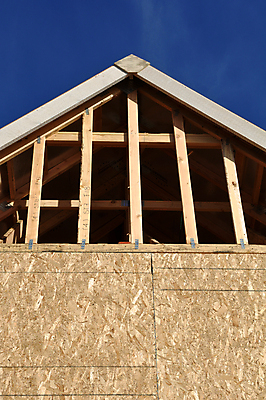 포토 JPG 해외이미지 디자인 산업 창문 발 하늘 지붕 새로움 주택 프레임 사람없음 목재 파란색 업무 못 재산 널 땅 아래 목공예 뼈대 발판 진짜 합판 해외202004 해외포토 나무 컬러 컨셉 재료 건물 신체부위 금융 공구 작업 공예 방향 위치 파일형식 이미지허브