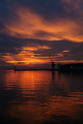 포토 JPG 해외이미지 구름 계절 실루엣 유럽 파도 바다 여행 백그라운드 오렌지 자연 하늘 추상 풍경 사람없음 야외 빨간색 물 빛 컬러풀 햇빛 태양 반사 일출 황혼 일몰 황금 야간 그리스 장면 수평선 해외202004 해외포토 자연요소 나라 컬러 무늬 과일 촬영기법 노을 생태계 파일형식 이미지허브