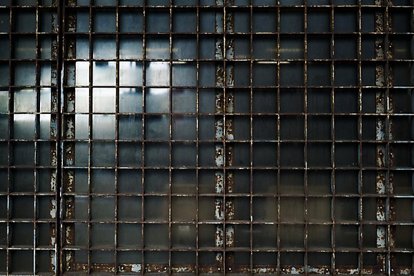 포토 JPG 주간 백그라운드 창문 풍경 사람없음 야외 오브젝트 부식 쇠창살 국내포토 자연요소 파일형식