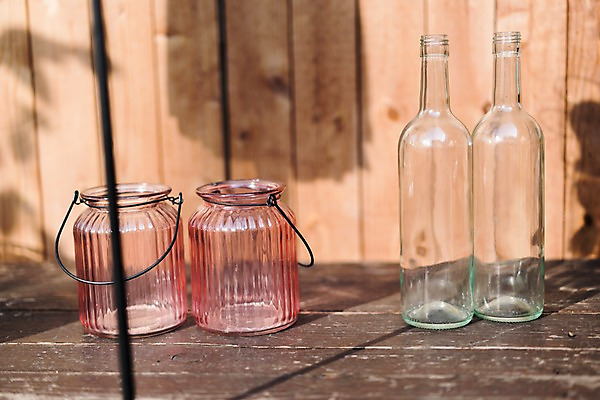 포토 JPG 주간 백그라운드 유리병 풍경 사람없음 야외 아웃포커스 오브젝트 국내포토 자연요소 병_용기 촬영기법 파일형식