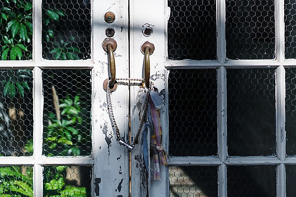 포토 JPG 주간 출입구 자물쇠 풍경 사람없음 야외 문 잠김 문고리 국내포토 자연요소 파일형식