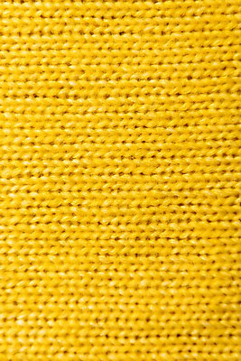 포토 JPG 스튜디오촬영 백그라운드 사진 실내 근접촬영 사람없음 노란색 가을 직물 보자기 니트 국내포토 계절 뷰포인트 컬러 상의 내부 파일형식 천_직물