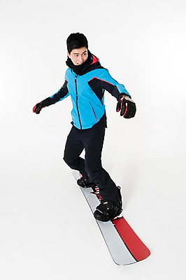 포토 JPG 스튜디오촬영 남자 스포츠 포즈 겨울 사진 모션 겨울스포츠 실내 한명 서기 성인 옆모습 30대 한국인 스노우보드 흰배경 스키복 남자한명만 성인남자한명만 국내포토 1 옷 계절 뷰포인트 백그라운드 스키 사람 동양인 내부 장년 흰색 보드_스포츠 남자만 성인남자만 파일형식