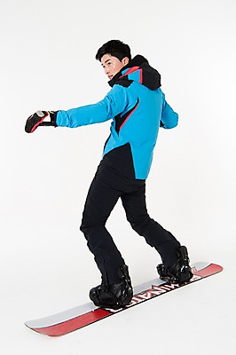 포토 JPG 스튜디오촬영 남자 스포츠 포즈 겨울 사진 모션 겨울스포츠 실내 한명 서기 성인 옆모습 30대 한국인 스노우보드 흰배경 스키복 남자한명만 성인남자한명만 국내포토 1 옷 계절 뷰포인트 백그라운드 스키 사람 동양인 내부 장년 흰색 보드_스포츠 남자만 성인남자만 파일형식