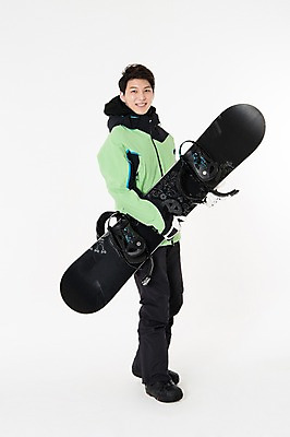 포토 JPG 스튜디오촬영 남자 스포츠 포즈 겨울 사진 모션 겨울스포츠 실내 한명 서기 웃음 들기 성인 옆모습 30대 한국인 스노우보드 흰배경 스키복 남자한명만 성인남자한명만 국내포토 1 옷 계절 뷰포인트 백그라운드 스키 표정 사람 동양인 내부 장년 흰색 보드_스포츠 남자만 성인남자만 파일형식