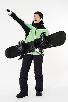 포토 JPG 스튜디오촬영 남자 스포츠 포즈 겨울 사진 모션 겨울스포츠 실내 한명 서기 웃음 들기 성인 앞모습 30대 한국인 가리킴 스노우보드 흰배경 스키복 포인트 남자한명만 성인남자한명만 국내포토 1 옷 계절 뷰포인트 백그라운드 스키 표정 사람 동양인 손짓 내부 장년 금융 흰색 보드_스포츠 남자만 성인남자만 파일형식