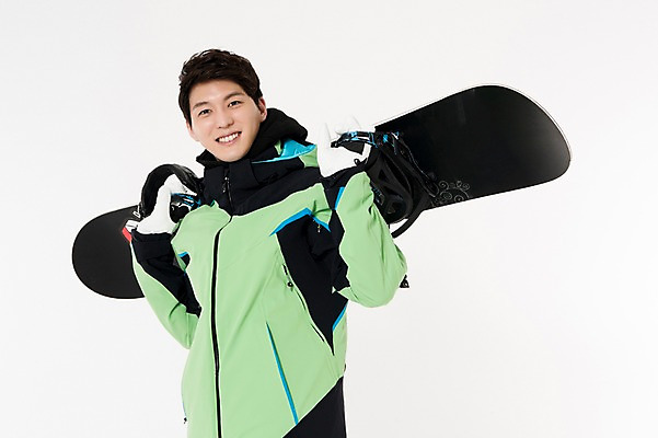 포토 JPG 스튜디오촬영 남자 스포츠 포즈 겨울 사진 모션 겨울스포츠 실내 한명 서기 웃음 들기 성인 앞모습 30대 한국인 스노우보드 흰배경 스키복 남자한명만 성인남자한명만 국내포토 1 옷 계절 뷰포인트 백그라운드 스키 표정 사람 동양인 내부 장년 흰색 보드_스포츠 남자만 성인남자만 파일형식