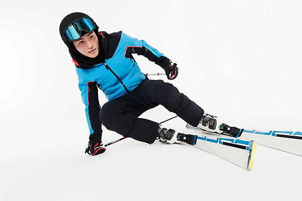 포토 JPG 스튜디오촬영 남자 스포츠 포즈 겨울 사진 모션 스키 겨울스포츠 실내 한명 서기 웃음 성인 앞모습 30대 한국인 잡기 흰배경 스키복 폴 남자한명만 성인남자한명만 국내포토 1 옷 계절 뷰포인트 백그라운드 표정 사람 동양인 내부 장년 흰색 스키용품 남자만 성인남자만 파일형식