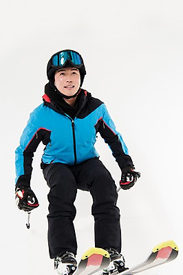 포토 JPG 스튜디오촬영 남자 스포츠 포즈 겨울 사진 모션 스키 겨울스포츠 실내 한명 서기 웃음 성인 앞모습 30대 한국인 잡기 흰배경 스키복 폴 남자한명만 성인남자한명만 국내포토 1 옷 계절 뷰포인트 백그라운드 표정 사람 동양인 내부 장년 흰색 스키용품 남자만 성인남자만 파일형식