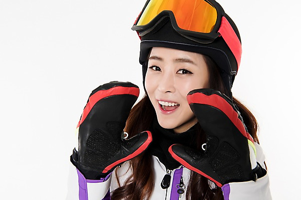 포토 JPG 스튜디오촬영 여자 스포츠 포즈 장갑 겨울 사진 모션 겨울스포츠 실내 한명 서기 웃음 성인 앞모습 30대 외침 한국인 글러브 글로브 흰배경 스키복 흰장갑 산타장갑 망사장갑 스키장갑 여자한명만 성인여자한명만 국내포토 1 잡화 옷 계절 스포츠용품 뷰포인트 백그라운드 스키 표정 사람 동양인 내부 장년 소리 흰색 여자만 성인여자만 파일형식