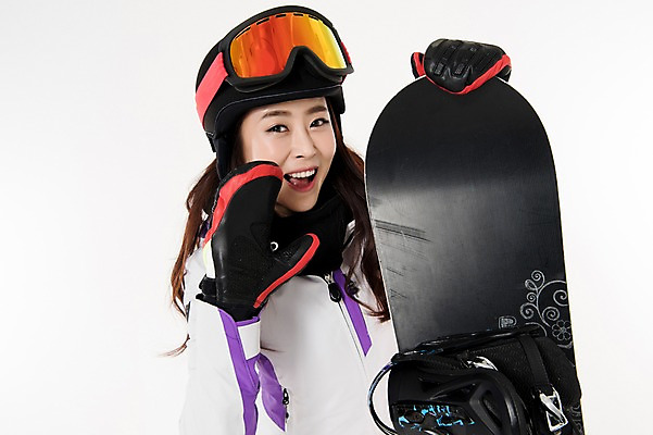 포토 JPG 스튜디오촬영 여자 스포츠 포즈 겨울 사진 모션 겨울스포츠 실내 한명 서기 웃음 성인 앞모습 30대 외침 한국인 잡기 스노우보드 흰배경 스키복 여자한명만 성인여자한명만 국내포토 1 옷 계절 뷰포인트 백그라운드 스키 표정 사람 동양인 내부 장년 소리 흰색 보드_스포츠 여자만 성인여자만 파일형식