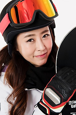 포토 JPG 스튜디오촬영 여자 스포츠 포즈 겨울 사진 모션 겨울스포츠 실내 한명 서기 웃음 성인 앞모습 30대 외침 한국인 잡기 스노우보드 흰배경 스키복 여자한명만 성인여자한명만 국내포토 1 옷 계절 뷰포인트 백그라운드 스키 표정 사람 동양인 내부 장년 소리 흰색 보드_스포츠 여자만 성인여자만 파일형식