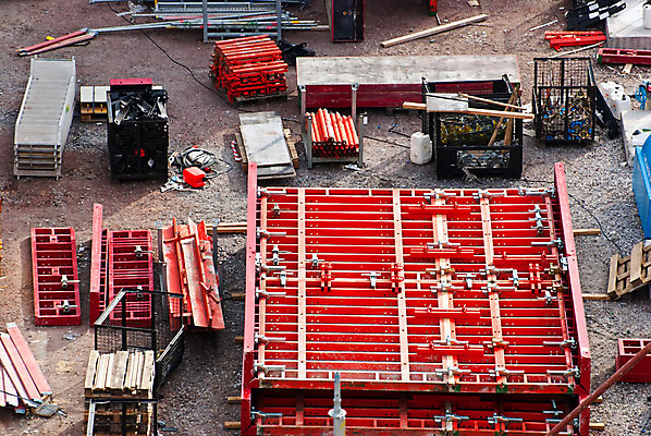 포토 JPG 해외이미지 직업 외관 산업 비즈니스 직장 창조 사람없음 야외 건물 빨간색 파란색 금속 검은색 기둥 도시 업무 재산 감독 땅 철 상승 부활 지역 발판 진행 개발 경영 철강 프로젝트 해외202004 해외포토 건축물 건축 컬러 컨셉 회사 재질 금융 작업 파일형식 이미지허브