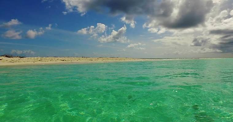 포토 JPG 해외이미지 모래 바다 섬 여행 백그라운드 자연 하늘 휴가 휴식 따뜻함 풍경 사람없음 야외 물 여름 파란색 모래사장 태양 평화 맑음 흰색 석호 몰디브 이국적 터키석 파라다이스 수평선 해외202004 해외포토 자연요소 계절 아시아 컬러 컨셉 날씨 보석 생태계 파일형식 이미지허브