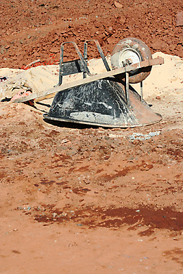 포토 JPG 해외이미지 모래 사람없음 야외 목재 카트 수레 공구 바퀴 핸들 타이어 먼지 해외202004 해외포토 나무 재료 도구 파일형식 이미지허브