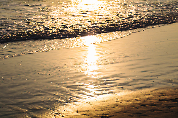 포토 JPG 해외이미지 구름 모래 파도 바다 여행 백그라운드 자연 아침 휴가 전등 풍경 사람없음 물 여름 파란색 반사 맑음 만 황금 내추럴 해외202004 해외포토 주간 자연요소 계절 컬러 날씨 조명 생태계 파일형식 이미지허브