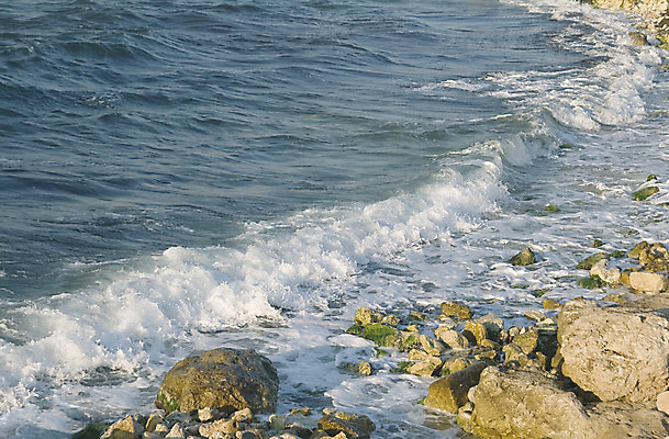 포토 JPG 해외이미지 파도 바다 모션 자연 조류 날씨 풍경 사람없음 야외 가로 초록색 물 여름 파란색 햇빛 거품 흐름 바위 서핑 가장자리 스프레이 장면 분무기 암초 터키석 스플래쉬 해외202004 해외포토 자연요소 동물 계절 컬러 컨셉 태양 돌_바위 수상스포츠 둘레 보석 생태계 파일형식 이미지허브