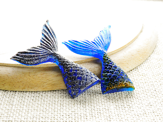 포토 JPG 해외이미지 디자인 여자 행복 바다 백그라운드 신발 장난 상상 하늘 저울 이야기 어류 미술 사람 사람없음 초록색 파란색 조각상 반사 우주 금속 검은색 수중 피규어 흰색 야간 꼬리 신화 공상 마법 천국 인어 유아독존 전설 해외202004 해외포토 자연요소 감정 컬러 재질 문화예술 조형물 수중동물 미니어처 파일형식 이미지허브