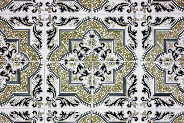 포토 JPG 해외이미지 전통 디자인 백그라운드 패턴 추상 미술 사람없음 장식 빨간색 초록색 파란색 컬러풀 페인트 손상 수확 업무 판넬 도자기 역사 혼합 포르투갈 타일 묘사 질감 복고 정사각형 모자이크 수공예 리스본 섞기 옛날 중고 규칙적 해외202004 해외포토 도형 유럽 컬러 컨셉 무늬 농업 문화예술 작업 공예 파일형식 이미지허브