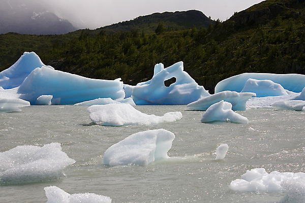 포토 JPG 해외이미지 호수 여행 국립공원 풍경 사람없음 야외 냉동 얼음 추위 황무지 북극 빙하 빙산 멀리 칠레 해외202004 해외포토 자연요소 공원 남아메리카 극지방 파일형식 이미지허브