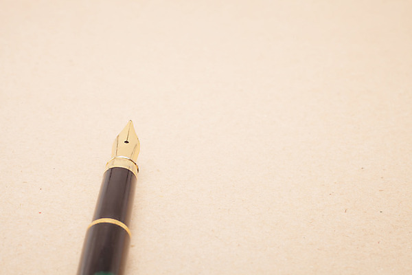 포토 JPG 해외이미지 디자인 종이 백그라운드 패턴 표면 날씨 추상 프레임 사람없음 연필 펜 볼펜 갈색 노란색 우주 공백 수확 골동품 시골 얼룩 거친 황금 분수 질감 복고 캔버스 페이지 펜촉 스크래치 청동 비네팅 나쁜 구식 그런지 세피아 스크랩북 양피지 옛날 해외202004 해외포토 컬러 무늬 농업 학용품 촬영기법 필기구 파일형식 이미지허브