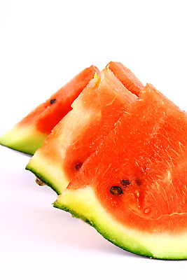 포토 JPG 해외이미지 행복 어린이 음식 컨셉 셔츠 과일 수박 건강 소년 사람없음 빨간색 초록색 물 여름 주스 봄 아기 신선 잡기 멜론 먹기 토막 걸음마 고립 해외202004 해외포토 자연요소 계절 남자 감정 음료 컬러 상의 모션 사람 파일형식 이미지허브