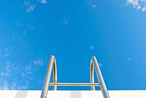 포토 JPG 해외이미지 구름 길 백그라운드 컨셉 비즈니스 사다리 하늘 성공 추상 미래 아이디어 사람없음 파란색 빛 햇빛 태양 우주 계단 희망 꿈 자유 도전 흰색 정상 큼 기회 상승 오르기 천국 단계 진행 골 방법 철강 파라다이스 해외202004 해외포토 자연요소 감정 컬러 무늬 모션 도구 크기 파일형식 이미지허브