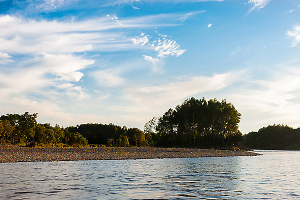 포토 JPG 해외이미지 나무 구름 야생동물 백그라운드 잎 곡선 하늘 풍경 사람없음 가로 초록색 물 파란색 강 일출 환경 일몰 새벽 흐름 추위 안개 가을 저녁 숲 땅 북극 러시아 지역 해외202004 해외포토 자연요소 식물 동물 계절 유럽 선 컬러 컨셉 날씨 노을 야간 극지방 파일형식 이미지허브