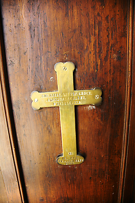 포토 JPG 해외이미지 십자가 사람없음 목재 성당 교회 문 이탈리아 기도 황금 베네치아 옛날 해외202004 해외포토 나무 유럽 재료 종교건축 건물 파일형식 이미지허브