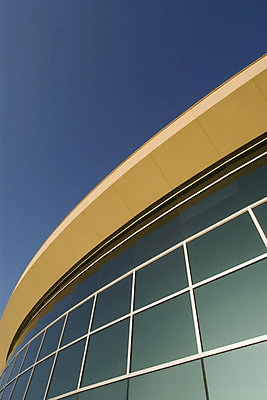 포토 JPG 해외이미지 모양 디자인 외관 선 벽 백그라운드 패턴 비즈니스 건축양식 창문 유리 표면 추상 미래 새로움 사람없음 건물 파란색 사무실 금속 도시 묘사 철강 해외202004 해외포토 건축물 건축 컬러 컨셉 무늬 재질 파일형식 이미지허브