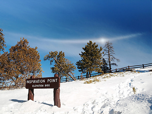 포토 JPG 해외이미지 나무 식물 구름 공원 잎 겨울 자연 하늘 산 풍경 사람없음 야외 파란색 환경 골짜기 미국 정보 시골 사인 해외202004 해외포토 자연요소 계절 공공시설 컬러 북아메리카 생태계 파일형식 이미지허브