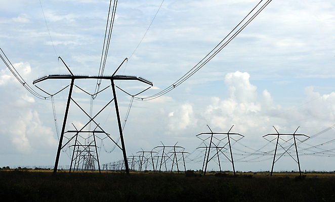 포토 JPG 해외이미지 산업 선 사람없음 힘 장비 에너지 전염 철사 볼트 분배 전압 해외202004 해외포토 공구 질병 감염 파일형식 이미지허브