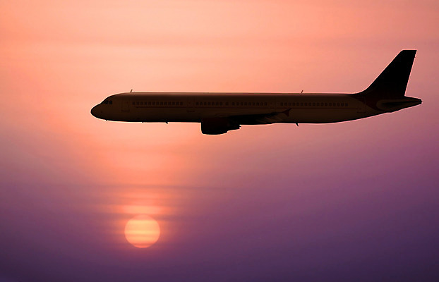 포토 JPG 해외이미지 호수 하늘 새로움 비행기 따뜻함 사람없음 빨간색 세트 태양 노란색 일몰 새벽 비행 저녁 항공 제트기 대패 해외202004 해외포토 자연요소 컬러 컨셉 항공교통 대중교통 노을 야간 파일형식 이미지허브