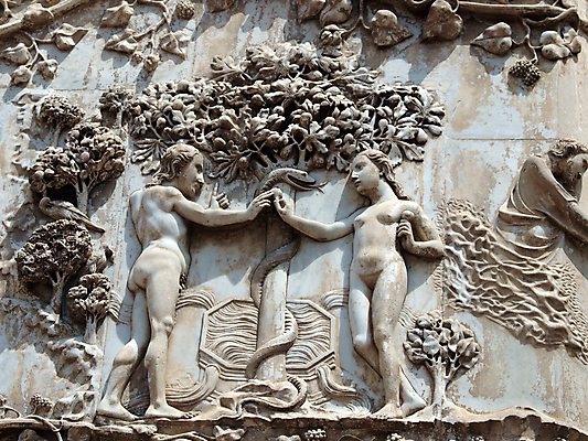 포토 JPG 해외이미지 나무 외관 남자 감정 종교 조각 컨셉 과일 새로움 미술 사람 사람없음 조각상 성당 성경 이탈리아 뱀 역사 성자 사과 유혹 대성당 증거 목각 옛날 해외202004 해외포토 식물 유럽 종교용품 종교건축 파충류 문화예술 조형물 파일형식 이미지허브