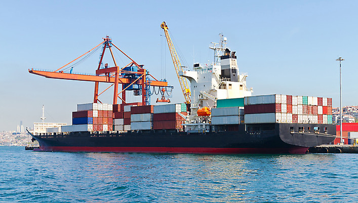 포토 JPG 해외이미지 산업 바다 비즈니스 교통시설 항해 사람없음 물 파란색 항구 검은색 거래 화물 보트 나무상자 컨테이너 화물선 기중기 무역 함선 상업 포트 무거움 물류 로딩 수입 터미널 해외202004 해외포토 자연요소 컬러 교통 배_교통 상자 운송업 중장비 무게 시설 파일형식 이미지허브