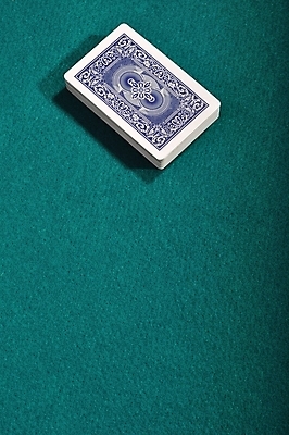 포토 JPG 해외이미지 백그라운드 패턴 놀이 탁자 사람없음 초록색 파란색 쌓기 게임 직물 우승 신용카드 행운 도박 갑판 카지노 기회 포커 팩 흙더미 분실 해외202004 해외포토 컬러 가구 컨셉 무늬 배_교통 모션 금융 흙 화장품 최고 트럼프 파일형식 더미 이미지허브