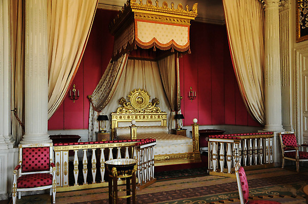 포토 JPG 해외이미지 거실 사람없음 궁전 침실 프랑스 침대 휴게실 안락의자 베르사유 해외202004 해외포토 유럽 가구 고건축 의자 파리_프랑스 파일형식 이미지허브