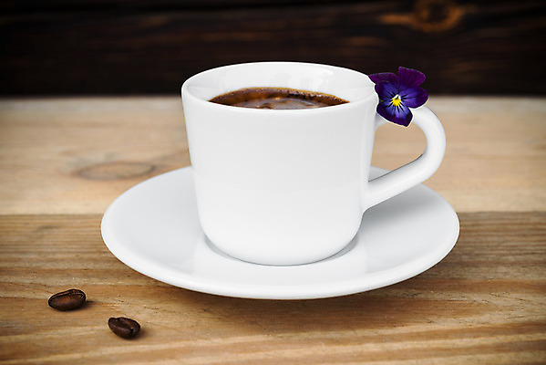 포토 JPG 해외이미지 접시 커피 음료 음식 탁자 사람없음 목재 컵 가로 갈색 주방 검은색 이탈리아 카페 흰색 시골 신선 뜨거움 닫기 달콤 커피잔 컵받침 상쾌 아로마 에스프레소 따뜻한음료 블랙커피 아라비카 해외202004 해외포토 나무 식기 감정 유럽 컬러 가구 재료 모션 잔 상점 맛 받침대 파일형식 이미지허브