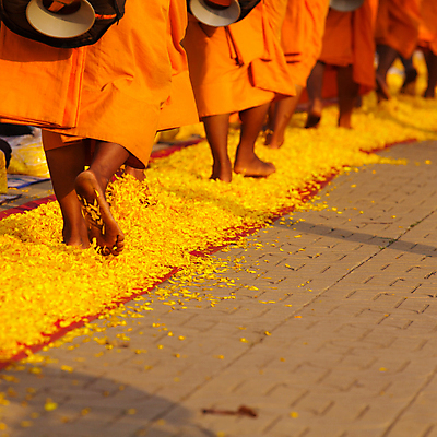 포토 JPG 해외이미지 전통 아시아 종교 문화 여행 불교 오렌지 태국 거리 사람 동양인 사람없음 빨간색 믿음 기도 사찰 승려 명상 방콕 사당 숭배 신앙심 옛날 해외202004 해외포토 감정 나라 컬러 과일 종교건축 인종 성직자 파일형식 이미지허브