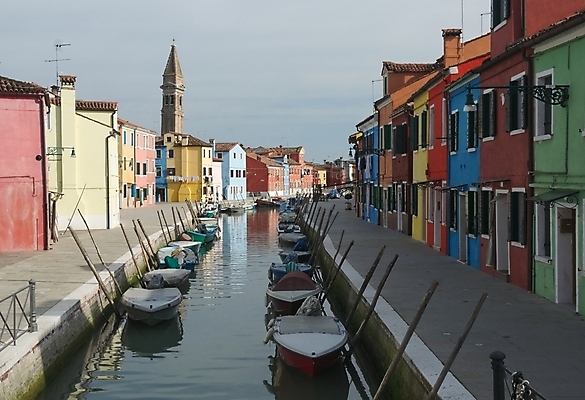 포토 JPG 해외이미지 전통 외관 문화 섬 여행 하늘 사람없음 야외 건물 물 이탈리아 활발 보트 지중해 운하 베네치아 해외202004 해외포토 자연요소 건축물 유럽 바다 컨셉 배_교통 파일형식 이미지허브