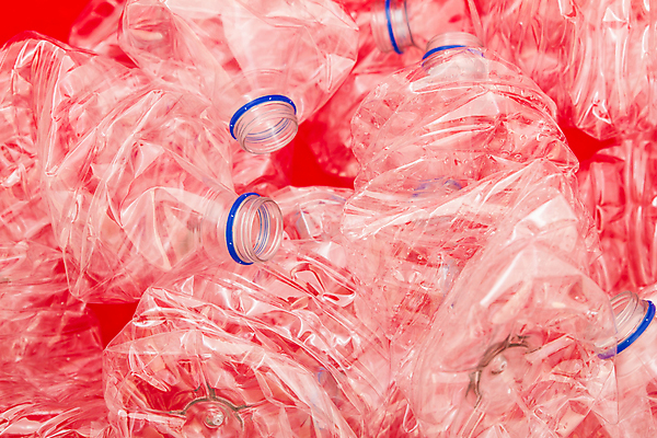 포토 JPG 해외이미지 라이프스타일 음료 백그라운드 사람없음 빨간색 물 파란색 글로벌 쌓기 환경 재활용 젖음 덮개 뚜껑 물방울 신선 투명 액체 떨어짐 보호 쓰레기 폐기물 수분 컨테이너 플라스틱 갈증 심볼 상쾌 에코 생태계 낭비 내추럴 찌그러짐 생태학 압축 짜기 캡모자 해외202004 해외포토 자연요소 모자_잡화 교육 감정 산업 컬러 컨셉 모션 재질 생활 친환경 파일형식 이미지허브