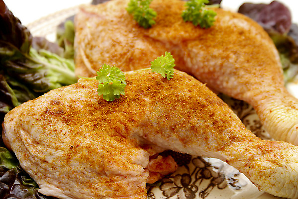 포토 JPG 해외이미지 접시 음식 잎 채소 뼈 파슬리 육류 사람없음 치킨 샐러드 먹기 허브 피부 흰배경 매움 날것 해외202004 해외포토 식물 식기 백그라운드 식재료 모션 신체부위 흰색 맛 닭고기요리 파일형식 이미지허브