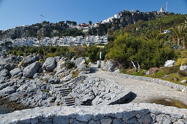 포토 JPG 해외이미지 공원 유럽 파도 바다 여행 하늘 휴가 휴식 산 주택 파노라마 풍경 사람없음 야외 여름 파란색 태양 시골 도시 스페인 지중해 스페인어 안달루시아 철책 터키석 해외202004 해외포토 자연요소 계절 공공시설 나라 컬러 컨셉 촬영기법 건물 보석 파일형식 이미지허브