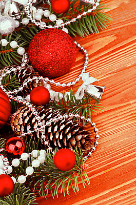 포토 JPG 해외이미지 계절 백그라운드 크리스마스장식 크리스마스 휴가 크리스마스카드 프레임 사람없음 목재 장식 빨간색 초록색 파티 흰색 나뭇가지 축하 화려 은색 12월 배열 서리 여의주 해외202004 해외포토 나무 기념일 컬러 컨셉 재료 카드_감사 이벤트 날짜 파일형식 이미지허브