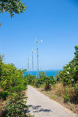 포토 JPG 해외이미지 식물 산업 파도 바다 섬 밭 자연 하늘 바람 휴가 미래 산 세포 풍경 사람없음 환경 힘 재활용 풍차 발전기 에너지 바퀴 역 에코 생태계 전자 연료 자원 세대 유지 혁명 개발 생태학 획기적 효과 해외202004 해외포토 자연요소 교육 컨셉 농업 교통시설 날씨 발전소 친환경 파일형식 이미지허브