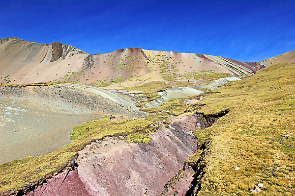 포토 JPG 해외이미지 여행 백그라운드 무지개 자국 자연 산 파노라마 풍경 사람없음 빨간색 컬러풀 미국 트래킹 하이킹 시력 남쪽 페루 해외202004 해외포토 자연요소 컬러 북아메리카 레저 촬영기법 남아메리카 방향 생태계 파일형식 이미지허브