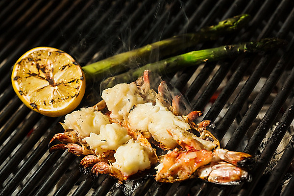 포토 JPG 해외이미지 접시 음식 바다 다이어트 불 조개 새로움 새우 건강 육류 스테이크 요리 사람없음 빨간색 노란색 식당 식사 신선 뜨거움 고명 맛 그릴 바비큐 굽기 해산물 묘사 만족 준비 숯 훈제 해외202004 해외포토 자연요소 식기 감정 컬러 컨셉 식재료 주방용품 어패류 서양음식 갑각류 상점 구이 파일형식 이미지허브