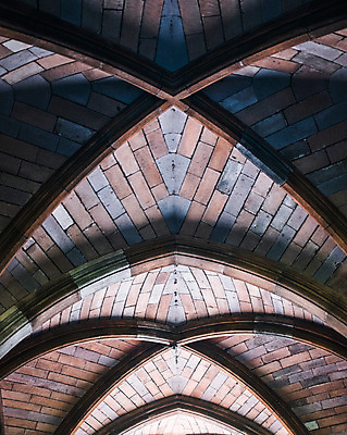 포토 JPG 해외이미지 교육 유럽 종교 곡선 건축양식 지붕 영국 잉글랜드 실내 사람없음 내부 건물 성당 교회 어둠 수확 바위 사찰 중세 역사 재산 클래식 묘사 천장 아치 대학교 복고 사암 지하 수도원 고딕 대칭 수녀원 옛날 회랑 해외202004 해외포토 건축물 건축 나라 선 컨셉 농업 학교 종교건축 금융 돌_바위 복도 파일형식 이미지허브