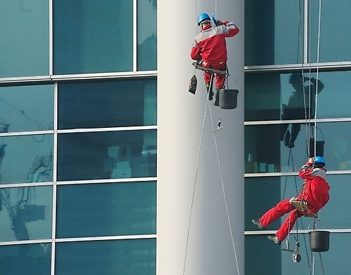 포토 JPG 해외이미지 직업 외관 남자 비즈니스 건축양식 창문 유리 노동자 사람없음 야외 건물 사무실 고층빌딩 도시 업무 씻기 빨래 위험 서비스 오르기 세탁기 청소부 해외202004 해외포토 건축물 건축 컨셉 가사 모션 재질 사람 빌딩 청결 가전제품 작업 파일형식 이미지허브