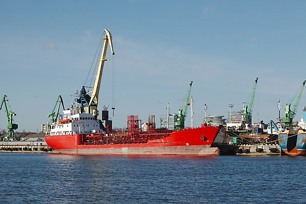 포토 JPG 해외이미지 주간 바다 하늘 사람없음 야외 조선소 산업시설 산업현장 해외202004 해외포토 자연요소 산업 파일형식 이미지허브